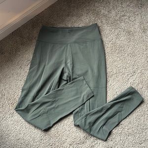 FLX buttery soft legging - size M - green color